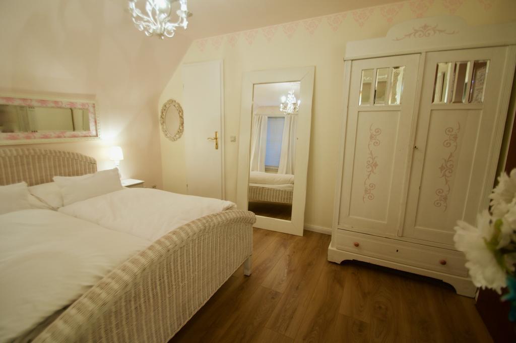 Landhaus Hamm The Unique Boutique Hotel Düsseldorf Exteriör bild
